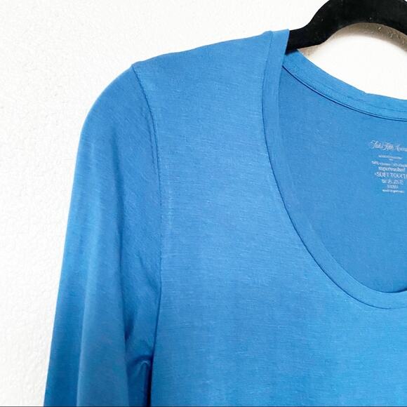 Saks X Majestic Filatures Soft Touch Cropped Sleeve Top Size Small - Picture 2 of 8